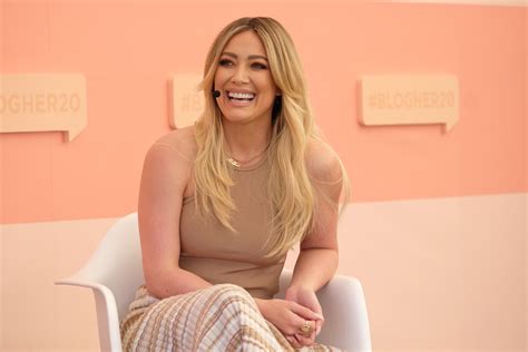 has hilary duff ever been nude|Hilary Duff poses nude for Womens Health magazine cover。